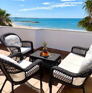 House In Front Of The Beach With Sea View Cambrils Exterior photo