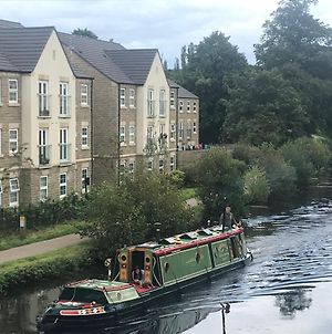 Bed and Breakfast Canal View à Bradford  Exterior photo