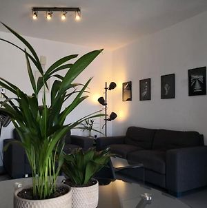Appartement Loizou Holdings Flat 301 à Larnaca Exterior photo
