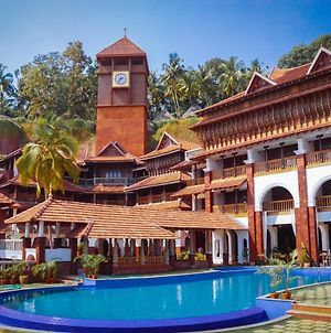 Hôtel Ayursoma Ayurveda Royal Retreat à Kovalam Exterior photo