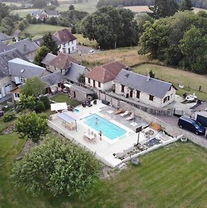 Fantastic Property With Large Swimming Pool And Garden In The Heart Of France! Uzerche Exterior photo