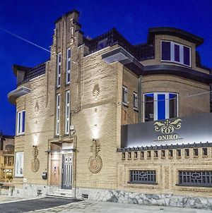 Oniro - Luxury Rooms & Wellness Suites (Adults Only) Tournai Exterior photo