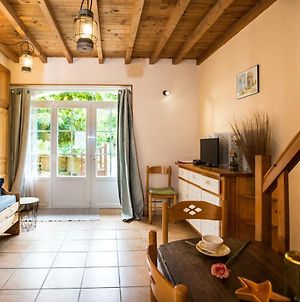 Maison de 2 chambres avec piscine partagee spa et jardin amenage a Saint Front de Pradoux Exterior photo