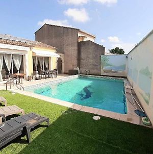 villa climatisée grande piscine 6-8 pers sans vis à vis Aigues-Mortes Exterior photo