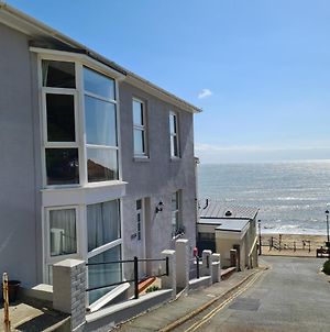 Beautiful Seaside Apartment With Parking Ventnor Exterior photo