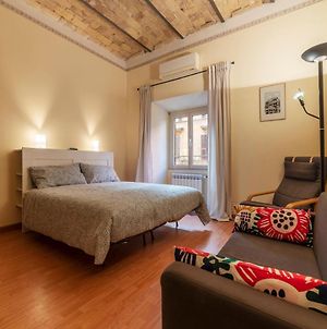 Appartement San Lorenzo Cozy And Comfortable Flat à Rome Exterior photo