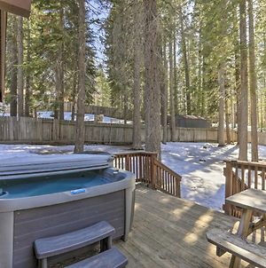 Villa Cozy Escape With Hot Tub - 6 Miles To Lake Tahoe! à South Lake Tahoe Exterior photo