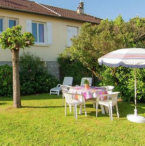 Classy Holiday Home With Garden Barbecue Garden Furniture Malemort-sur-Corrèze Exterior photo