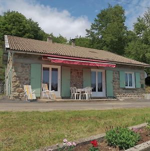 Holiday Home Les Confoulines Usclades-et-Rieutord Exterior photo