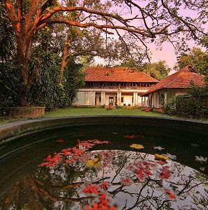 Hôtel Chittoor Kottaram - Heritage Palace By Cgh Earth à Kochi Exterior photo