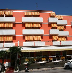 Hotel Paron Bibione Exterior photo