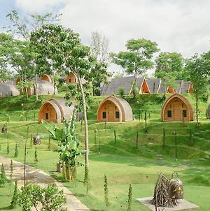 Shanaya Resort Malang Exterior photo