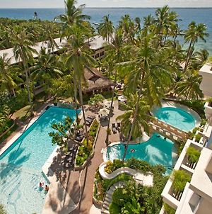 Costabella Tropical Beach Hotel Île de Mactan Exterior photo