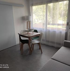 Appartement T1 Cabine 4 couchages climatisé centre port refait à neuf à Agde Exterior photo