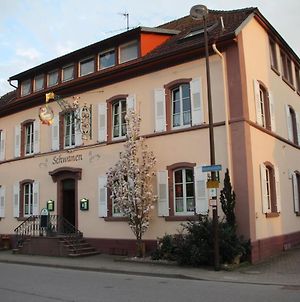 Hôtel Gasthaus Zum Schwanen à Oberkirch  Exterior photo