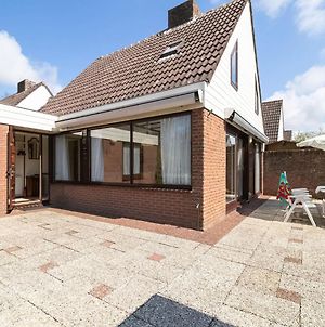 Holiday Home In Noordwijkerhout With Terrace Close To A Lake Exterior photo