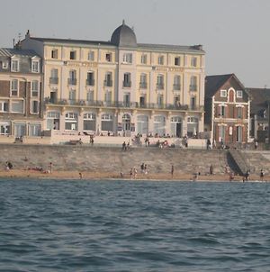 Hôtel Kyriad Saint Malo Centre - Plage Exterior photo