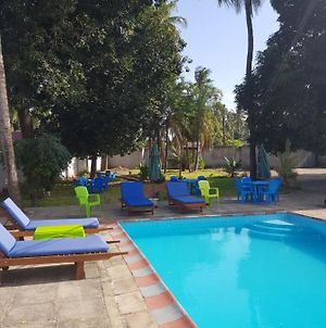Appartement Bbq Lounge à Dar es Salaam Exterior photo