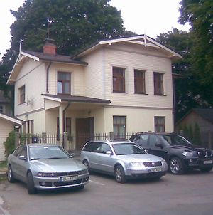 Hôtel Jomas 24 à Jūrkalne Exterior photo