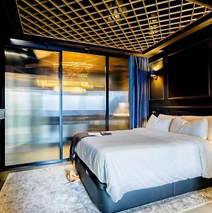 Suite Shibari By Justine Apartments Sobria Elegante Y Pecaminosa Apartamento Turistico En Madrid Rio Exterior photo