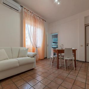 Appartement San Giovanni In Laterano Cozy And Quiet Flat à Rome Exterior photo