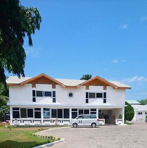 Eastoment Hotel Accra Exterior photo