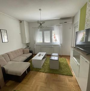 Appartement Duga 3 à Kragujevac Exterior photo