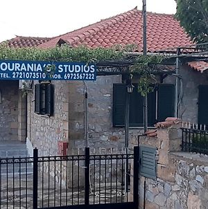 Ouranias Studios Kardamyli Exterior photo