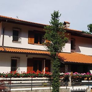 Villa Nel Giardino Di Dafne à Stresa Exterior photo