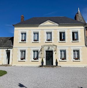Villa Au Domaine du Prédieu à Crécy-sur-Serre Exterior photo