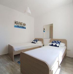 F11-2 Room 2 Single Beds Shared Bathroom In Shared Flat Msida Exterior photo