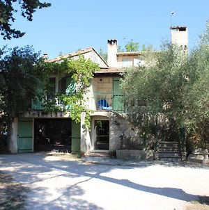 Appartement Le mas de Lucien entre Arles, Nimes, Avignon. à Beaucaire  Exterior photo