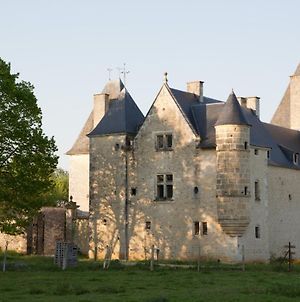 Bed and Breakfast Château de Bois Charmant à Les Nouillers Exterior photo