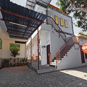 Hôtel Oyo 90576 St Tama à Nusa Dua  Exterior photo