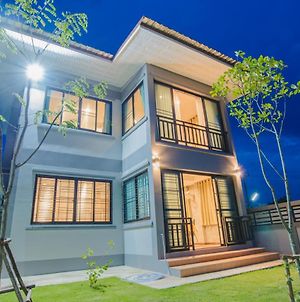 Villa Riverview Loft House à Uthai Thani Exterior photo