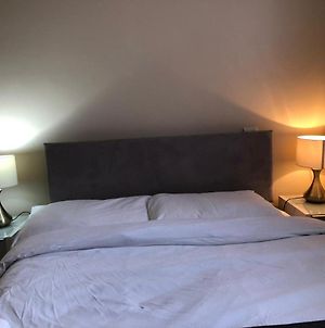 Entire Flat Very Comfortable 1 Bedroom Londres Exterior photo