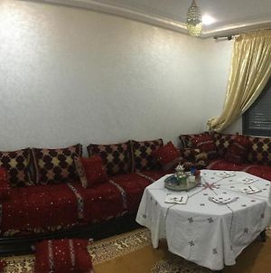 Historic & Quiet Family Apartment With 2 Bedroom & 2 Wc Meknès Exterior photo