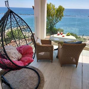 Galatex Beachfront 1St Line Sea View Suites - Best Location Peaceful Green Place Limassol Exterior photo
