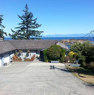 Hammond Bay Oceanside Guesthouse Nanaïmo Exterior photo