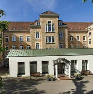 Hôtel Bildungshaus St. Bernhard - Wohnen Und Tagen à Rastatt Exterior photo