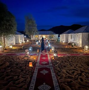 Hôtel Zahra Luxury Desert Camp à Merzouga Exterior photo