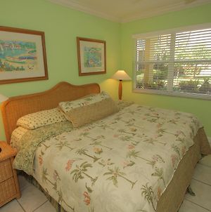 Outrigger Resort By Rva Longboat Key Room photo