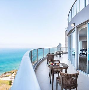 Ramada Hotel & Suites By Wyndham Netanya Exterior photo