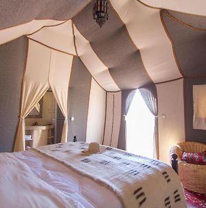 Hôtel Sahara Tours Luxury Camp à Merzouga Exterior photo