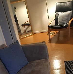 Appartement Roligt Centralt Beliggende Lejlighed I Tórshavn Exterior photo