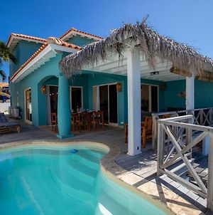 Kas Sumba In Water Villas Playa Exterior photo