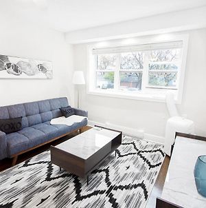 2-Bedroom Suite On Corydon Ave, Parking Included! Winnipeg Exterior photo