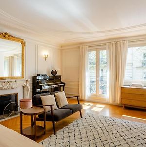 Bel appartement dans le 9ème Paris Exterior photo