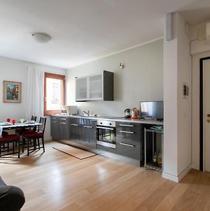 Appartement Venice Lance With Lift, 2 Minutes Walk From The Train Station Exterior photo
