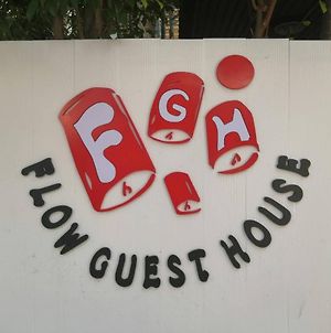 Flow guest house Chiang Mai Exterior photo